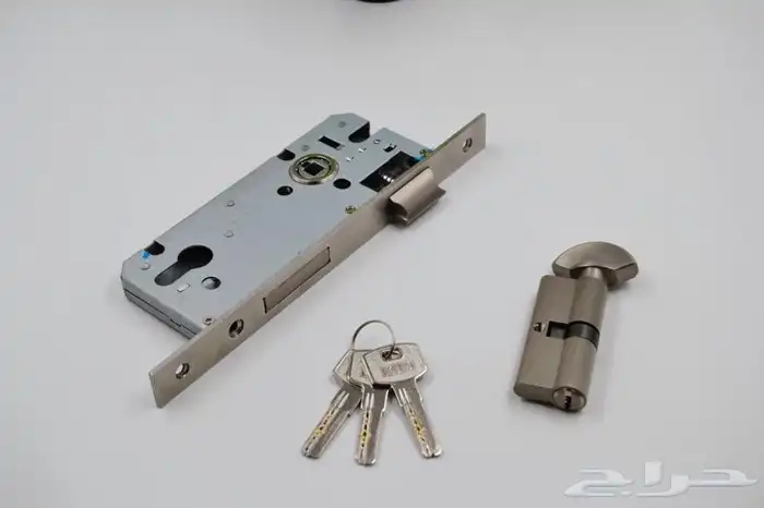 مقابض أبواب 18