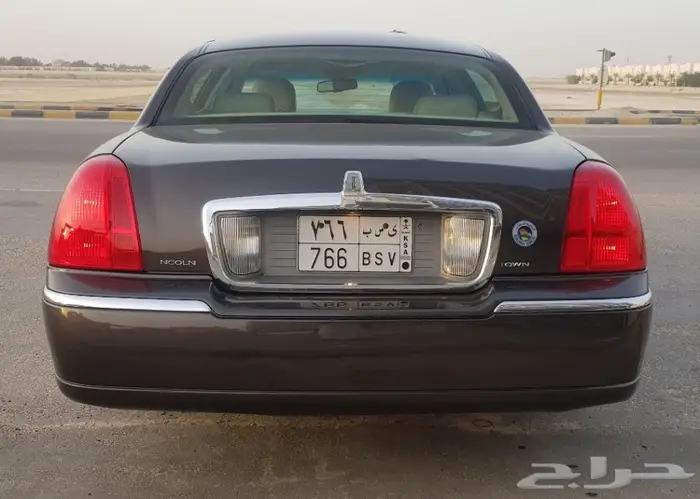 تاون كار 2007 سعودي لارج نظيف جدا .. لون مميز 12