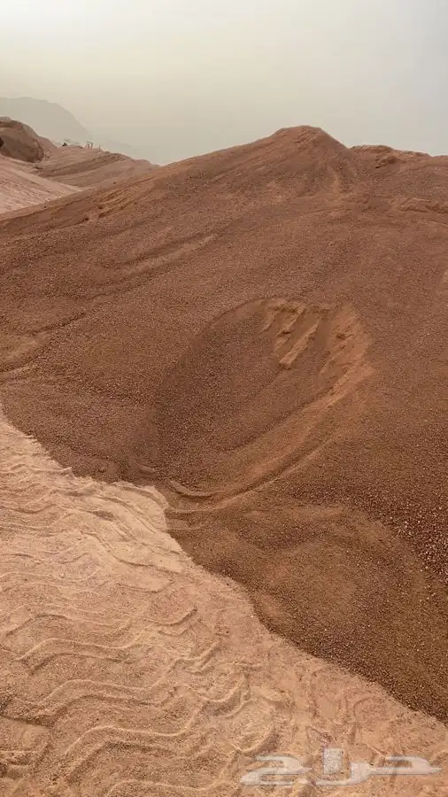 رمل احمر الفريش تريلا 26 متر 2