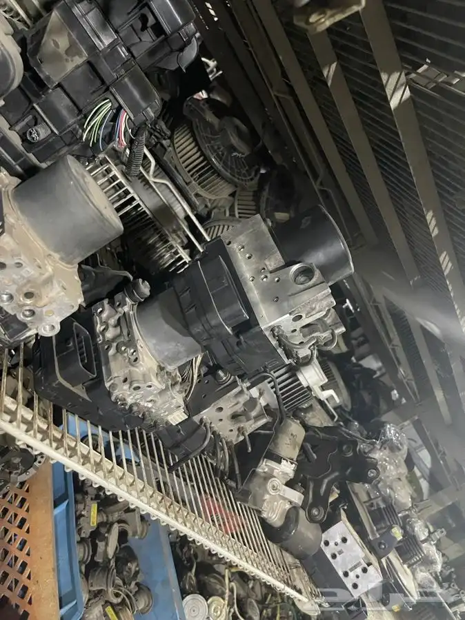 ABS اجرة الفرامل مع صيانه لجميع السيارات. وقطع اخرى 4