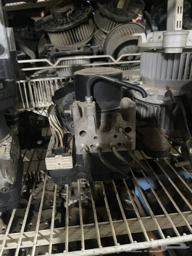 ABS اجرة الفرامل مع صيانه لجميع السيارات. وقطع اخرى 0