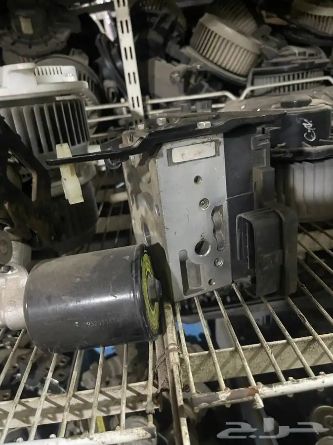 ABS اجرة الفرامل مع صيانه لجميع السيارات. وقطع اخرى 3