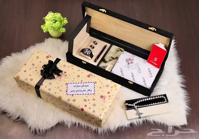 طقم شماغ. مع ملحقاته 8