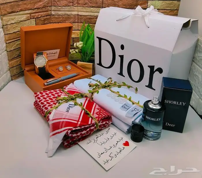 طقم شماغ. مع ملحقاته 74