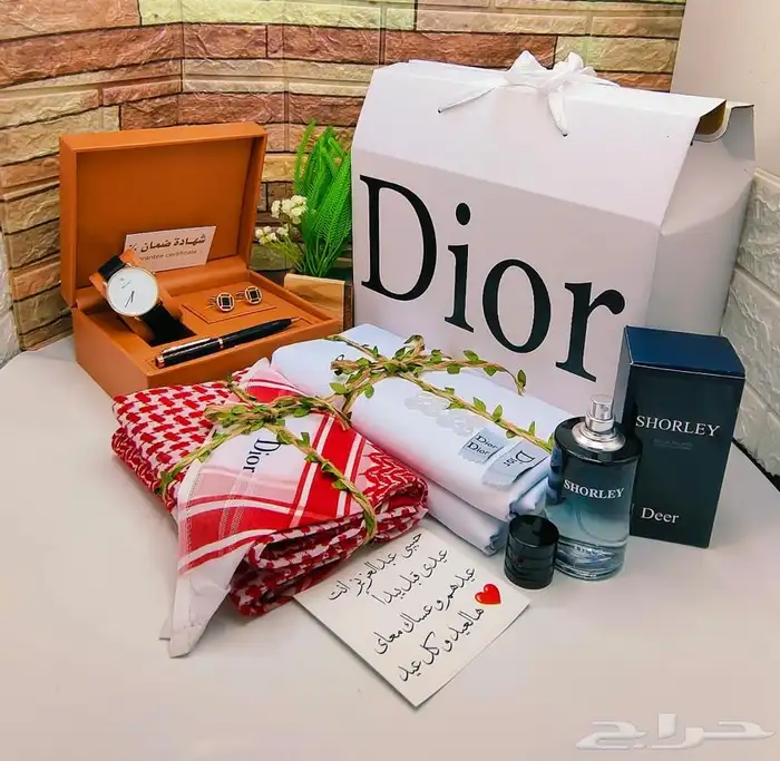 طقم شماغ. مع ملحقاته 79