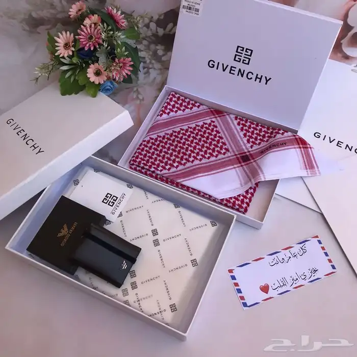 طقم شماغ. مع ملحقاته 12