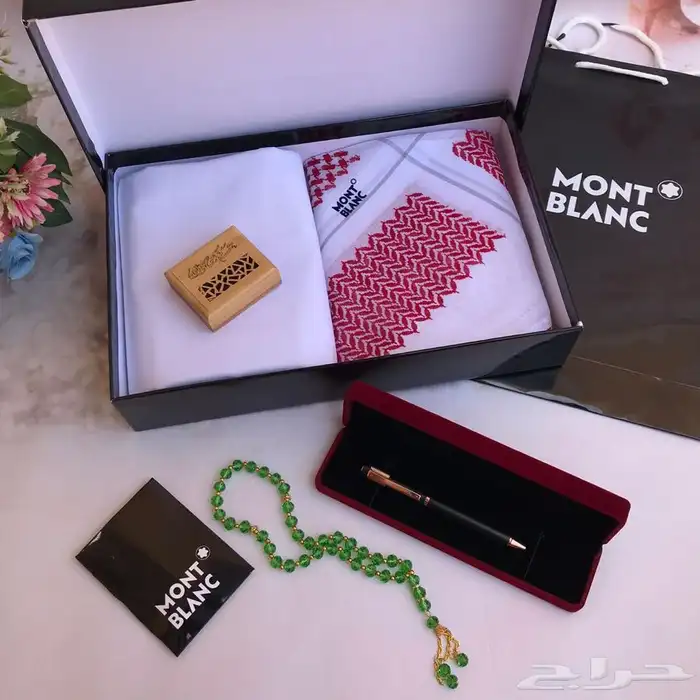 طقم شماغ. مع ملحقاته 11