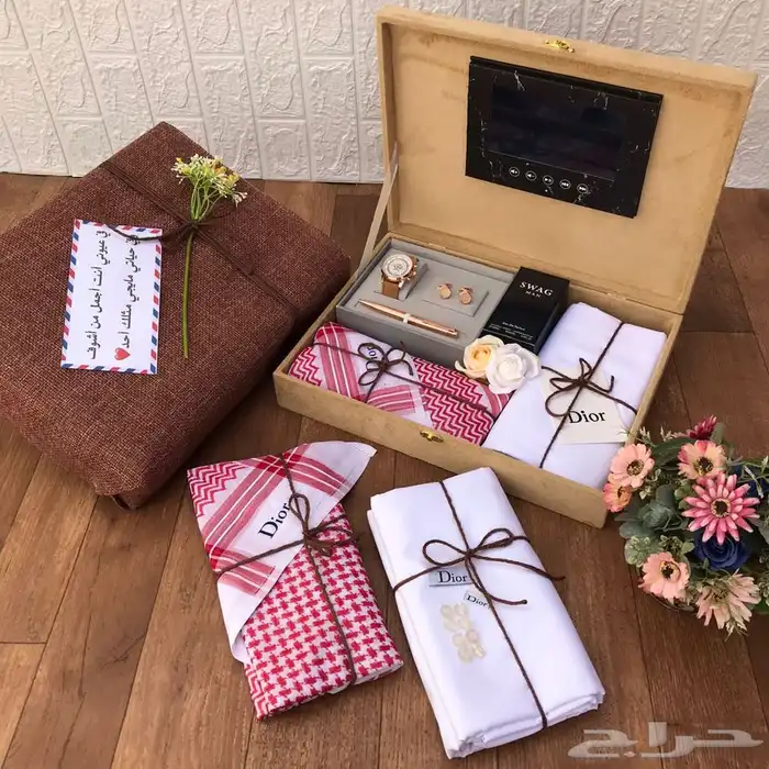 طقم شماغ. مع ملحقاته 1