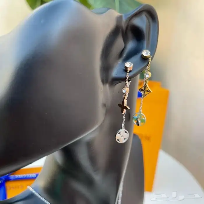 طقم شماغ. مع ملحقاته 95