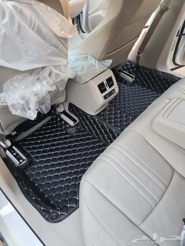 ارضيات جلد فاخره للسيارات  1