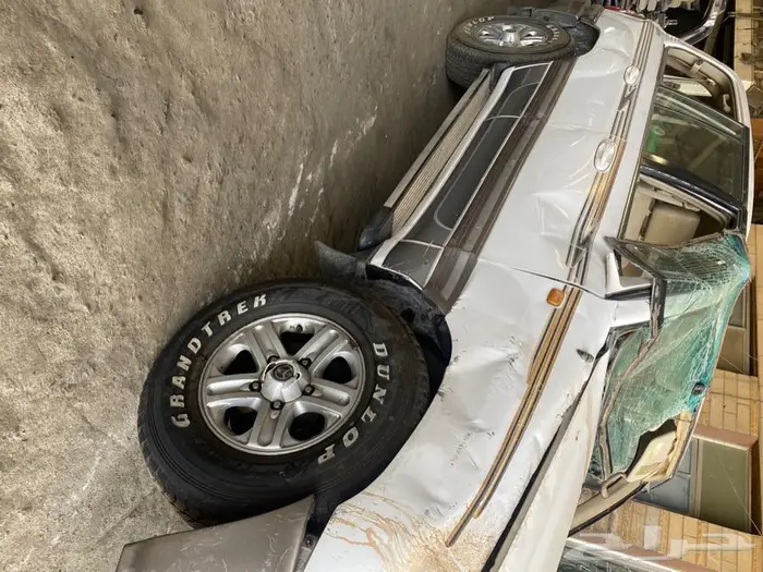 جيب GX-R للبيع قطع فقط 2004 3