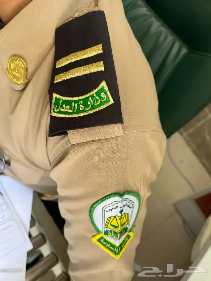لمسات لزي الموحدطباعه طباعه تطريززيموحدكابات فنايل كشافه حرس 49