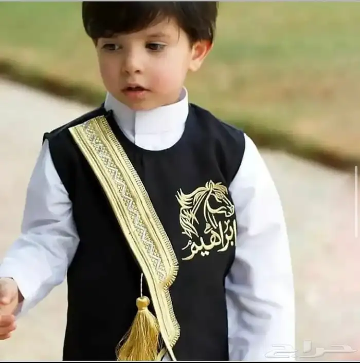 سديري مع تطريز 3