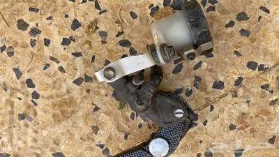 للبيع قطع مستخدمه هوندا cbr1000 1