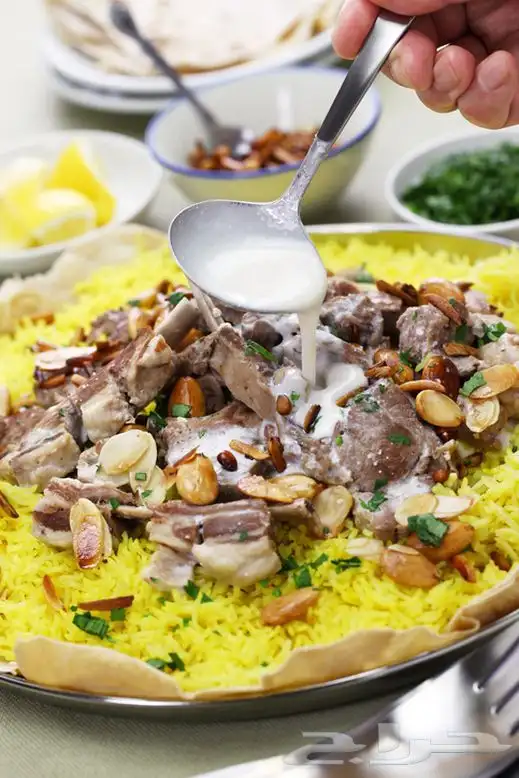 منسف اردني باللحم النعيمي والجميد الكركي بالسمن البلدي 0