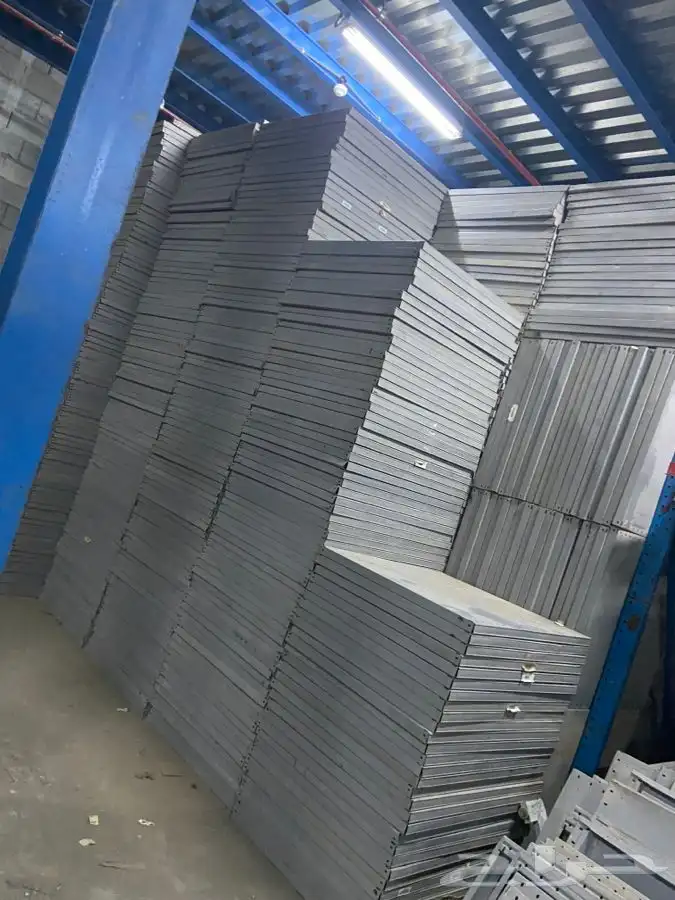 رفوف مستودعات قطع غيار 8