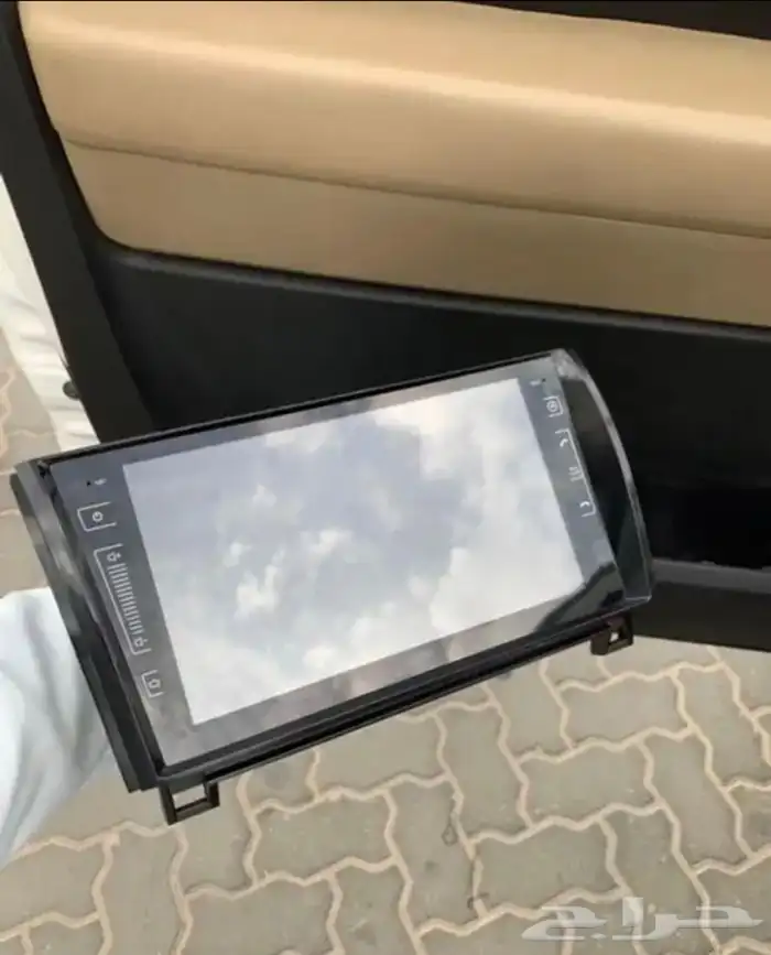 شاشه اندرويد للتندرا السكويا 7