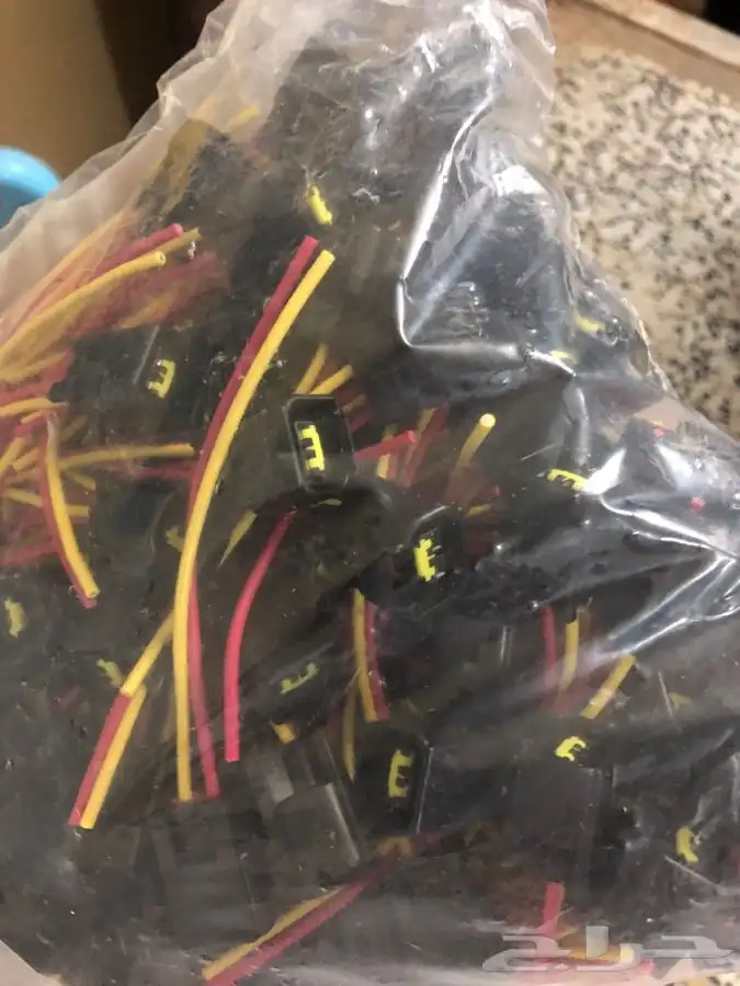 أفياش كويلات وبخاخات فورد فكتوريا وقراند ماركيز. 5