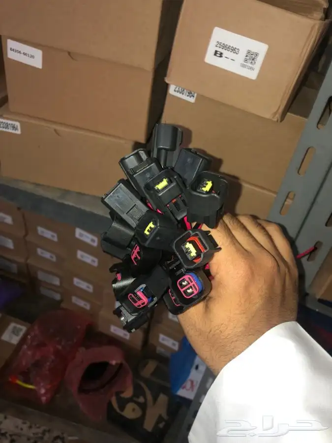 أفياش كويلات وبخاخات فورد فكتوريا وقراند ماركيز. 2