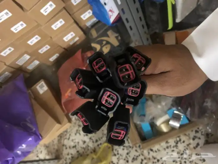 أفياش كويلات وبخاخات فورد فكتوريا وقراند ماركيز. 10