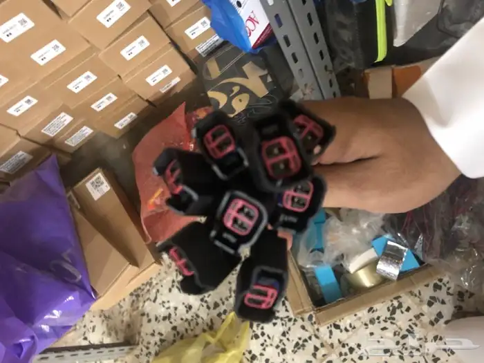 أفياش كويلات وبخاخات فورد فكتوريا وقراند ماركيز. 11