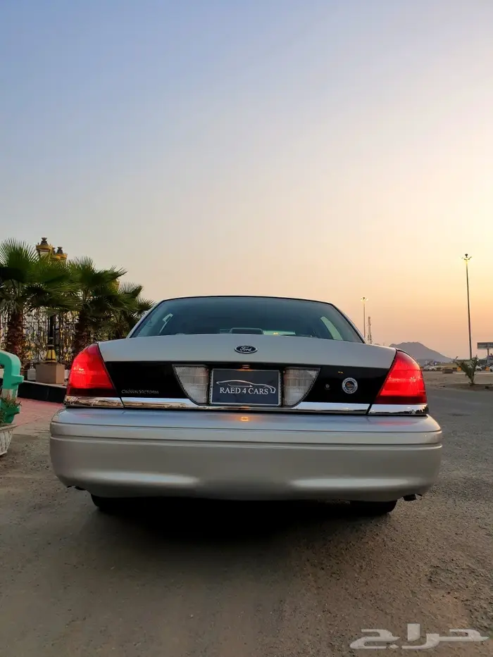 ( مباع ) فورد فكتوريا 10