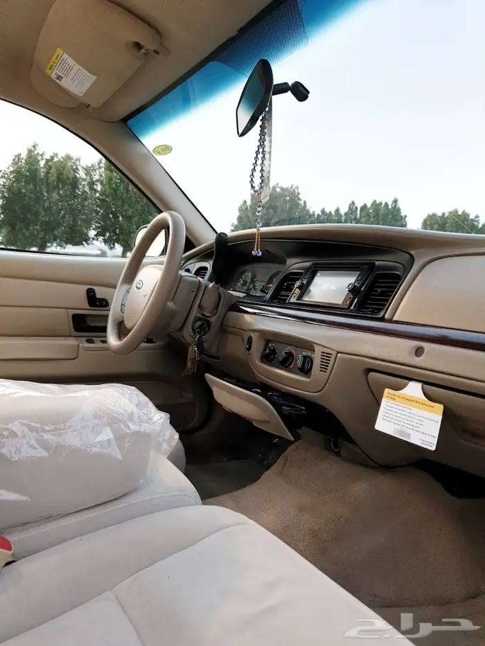 ( مباع ) فورد فكتوريا 24