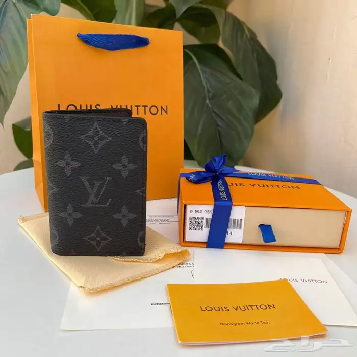 اساور لويس فيتون رجاليه باناقه وجوده ممتازه    10