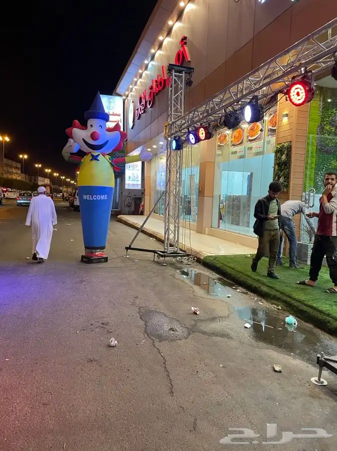 تراس قوس بالون ليزر كشاف دليل دميه منافيخ راقصه حفلات افتتا 1