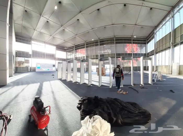 بوابات كشف المعادن والتفتيش الأمني 6