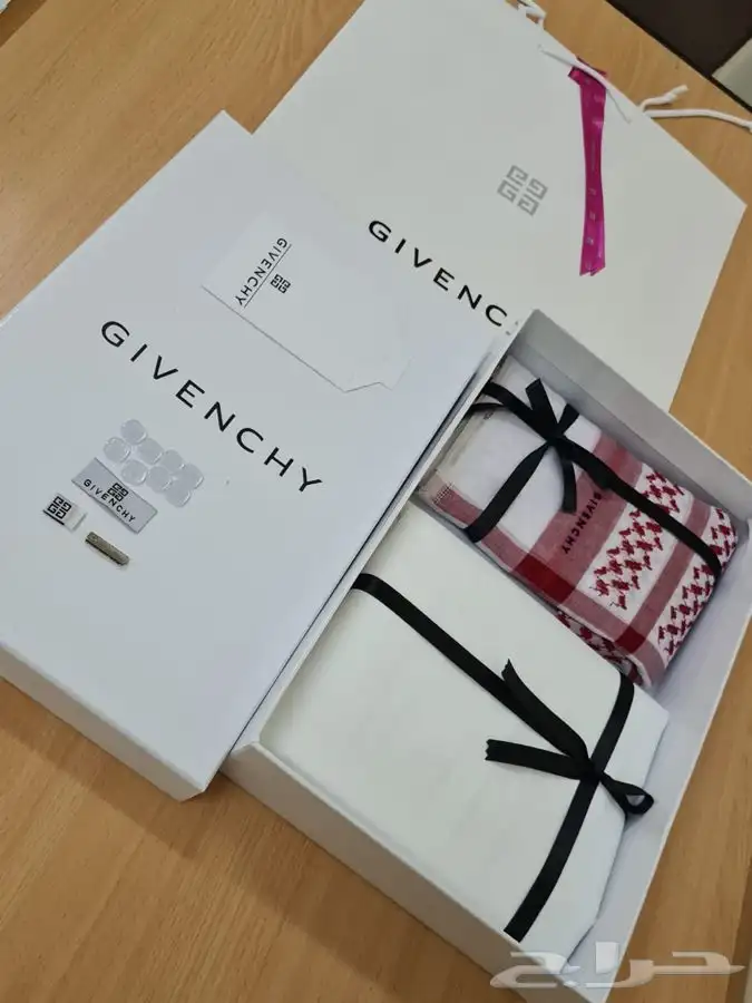 شماغ وقماش 0