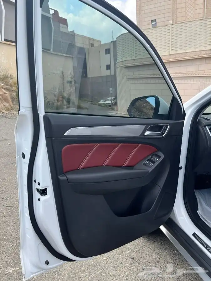 ام جي RX5 2020 7