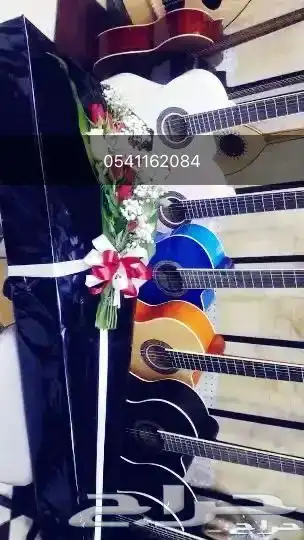 جيتار كلاسك بسعر 350  فقط توصيل   فوري خلال ساعه فقط 2