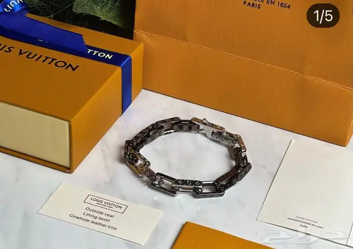 اكسسوارات ماركات رجالي نسائي ماركات متنوعه 6