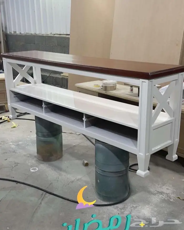 طاولة TV كلاسيك اثاث 1