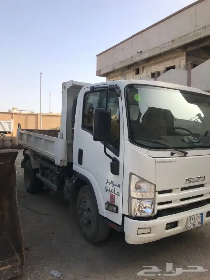 معدات ثقيله للإيجار الوجه املج ضبا العلاء 25