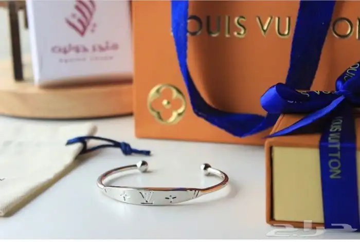 عروض على اكسسوارت رجالي ونسائي ماركات متنوعه لايفوتكم 53