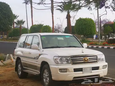 لاندكروزر صالون 2006 1