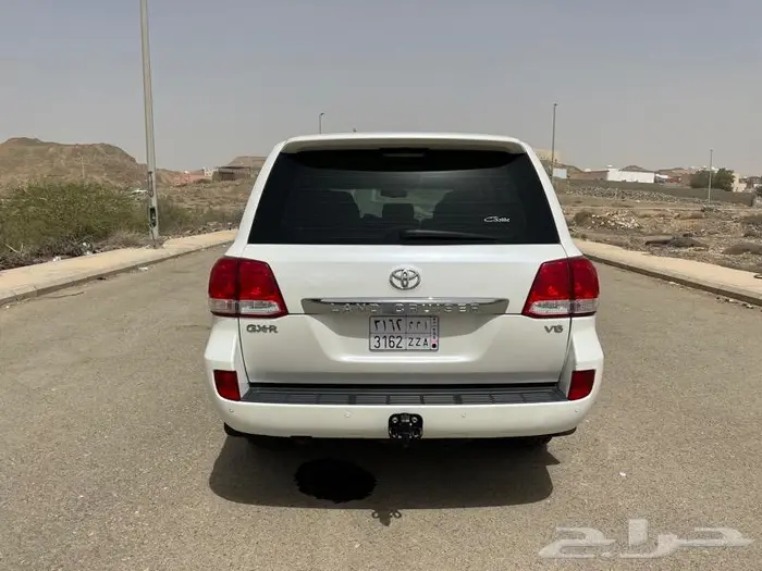 (تم البيع)صالون لانكروزر2009 مخزن 10