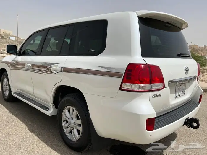 (تم البيع)صالون لانكروزر2009 مخزن 16