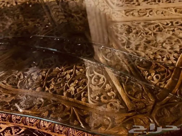 طاولة سفرة انتيك مع 6 كراسي حفر خشب (هاند ميد بالكامل ) 5