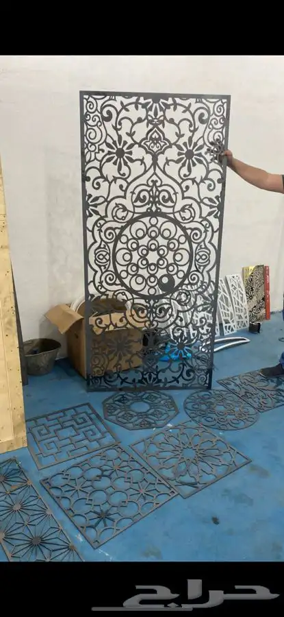 تصنيع تركيب احرف حروف بارزة واجهات كلايدنج قص ليزر ديكورات 17