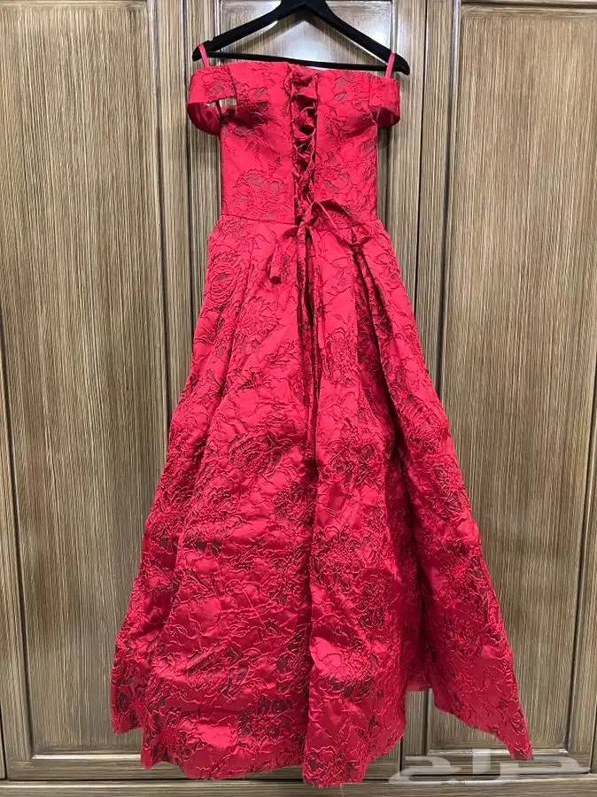 فستان لون احمر المقاس فري سايز 2