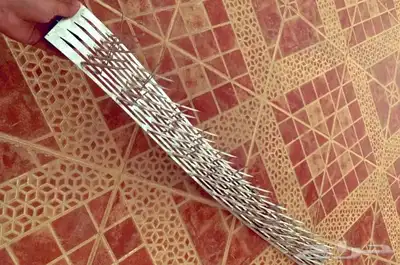 طارد حمام شبك اشواك حمام 3