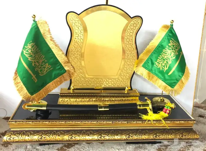 دروع و سيوف فاخره كبيرة و صغيرة 16