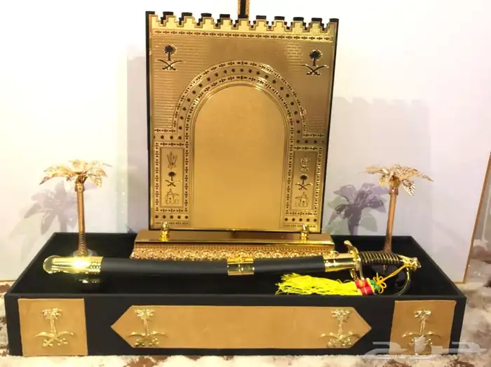 دروع و سيوف فاخره كبيرة و صغيرة 15
