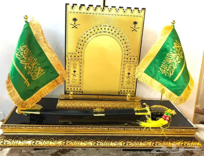 دروع و سيوف فاخره كبيرة و صغيرة 17