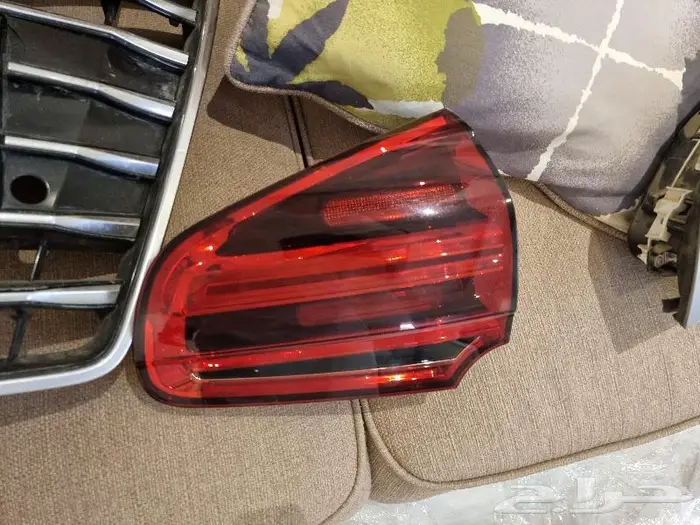 شمعات اودي وصدام وشبك 1