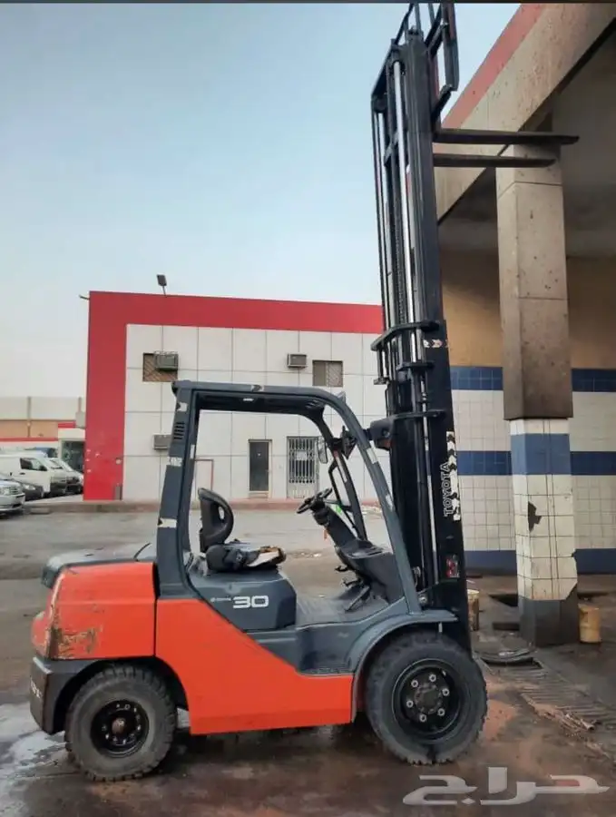 رافعه شوكيه للايجار يومي مشاوير وكرين 8