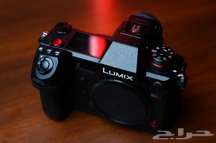 للبيع لومكس Panasonic LUMIX S1H 6